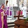 Ceremonii pogrzebowej przewodniczył bp Adam Bałabuch.