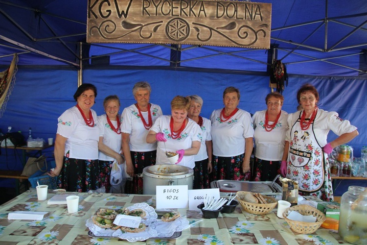 Rajcza przyjęła relikwie Prymasa Tysiąclecia oraz kapelana Solidarności