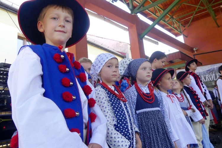 Rajcza przyjęła relikwie Prymasa Tysiąclecia oraz kapelana Solidarności