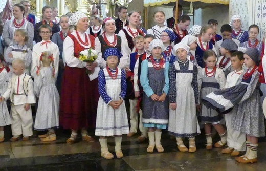 Rajcza przyjęła relikwie Prymasa Tysiąclecia oraz kapelana Solidarności