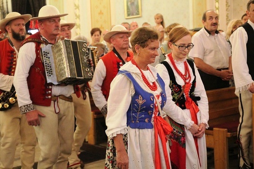 Rajcza przyjęła relikwie Prymasa Tysiąclecia oraz kapelana Solidarności