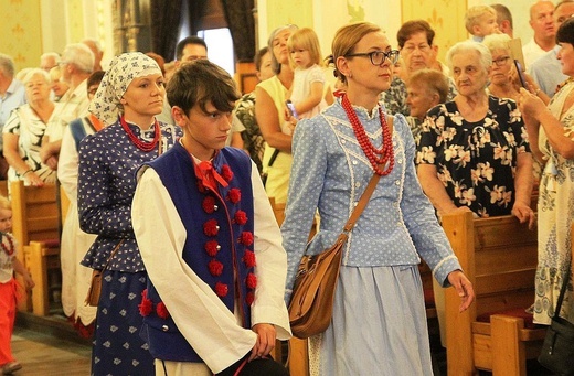 Rajcza przyjęła relikwie Prymasa Tysiąclecia oraz kapelana Solidarności