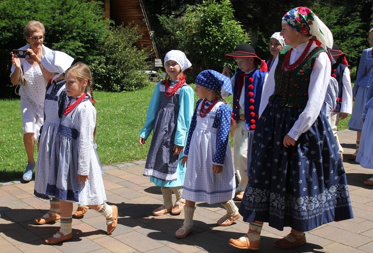 Rajcza przyjęła relikwie Prymasa Tysiąclecia oraz kapelana Solidarności