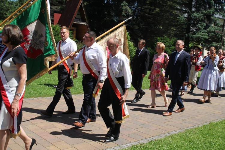 Rajcza przyjęła relikwie Prymasa Tysiąclecia oraz kapelana Solidarności