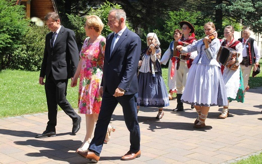 Rajcza przyjęła relikwie Prymasa Tysiąclecia oraz kapelana Solidarności