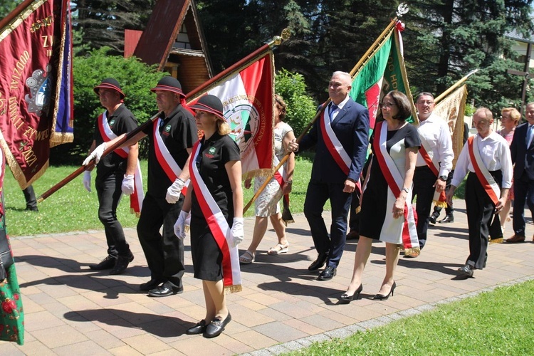 Rajcza przyjęła relikwie Prymasa Tysiąclecia oraz kapelana Solidarności