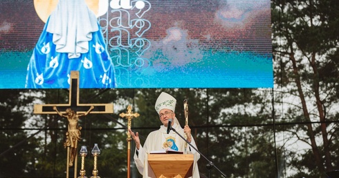 Abp Adrian Galbas w Kokotku: Co zrobić, żeby życie było festiwalem?