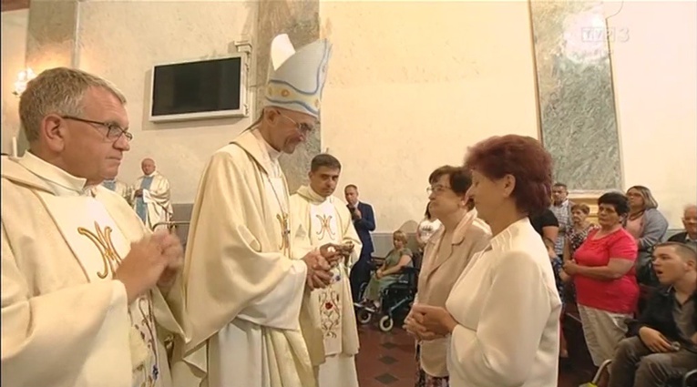 Dotyk w świecie kliknięć. Abp Galbas na Jasnej Górze do chorych i zdrowych