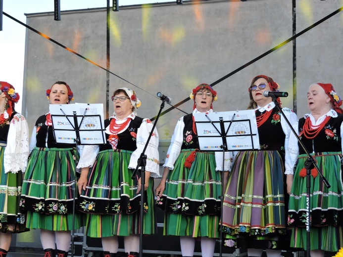 Żychlin. Biesiada u apostołów Piotra i Pawła