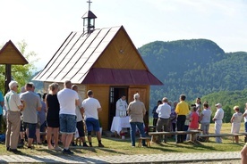 Eucharystia na Jarzębakach.