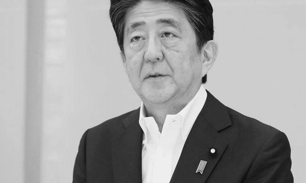 Zmarł były premier Japonii Shinzo Abe 