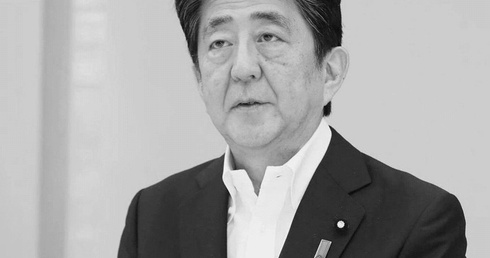 Zmarł były premier Japonii Shinzo Abe 