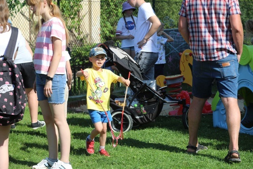 Dzień Rodziny przy papieskiej szkole w Porąbce-Kozubniku