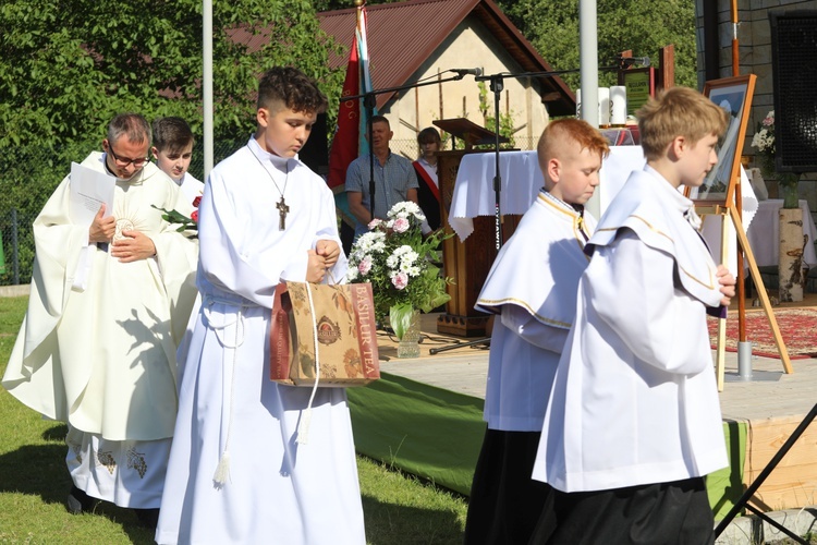 Dzień Rodziny przy papieskiej szkole w Porąbce-Kozubniku