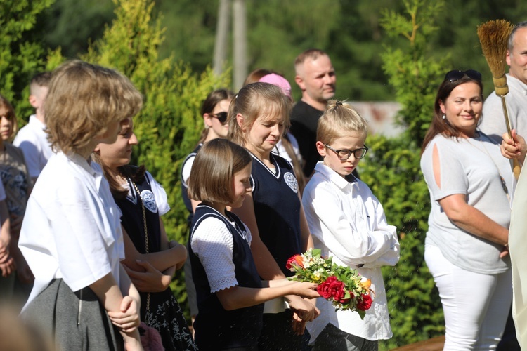 Dzień Rodziny przy papieskiej szkole w Porąbce-Kozubniku