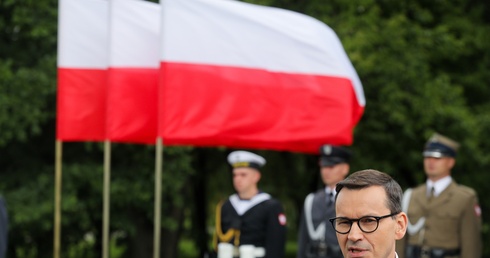 Premier: Nie spocznę, póki nie odnajdziemy ostatniego miejsca pochówku ofiar rzezi wołyńskiej