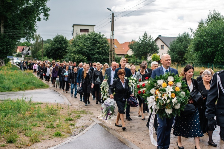 Pogrzeb ks. kan. Jana Troedera