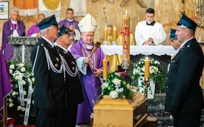 Liturgii przewodniczył bp Wiesław Szlachetka.