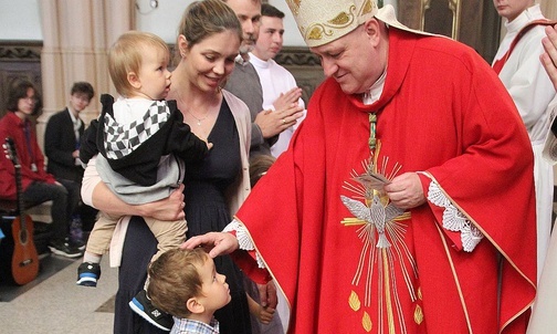 Mam tę moc! Oazowicze przyjechali na dzień wspólnoty do Wilamowic