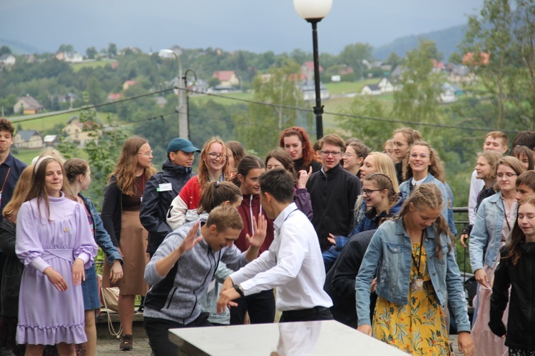 Dzień wspólnoty w Koniakowie - część 2 - Eucharystia i tańce