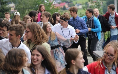 Dzień wspólnoty w Koniakowie - część 2 - Eucharystia i tańce