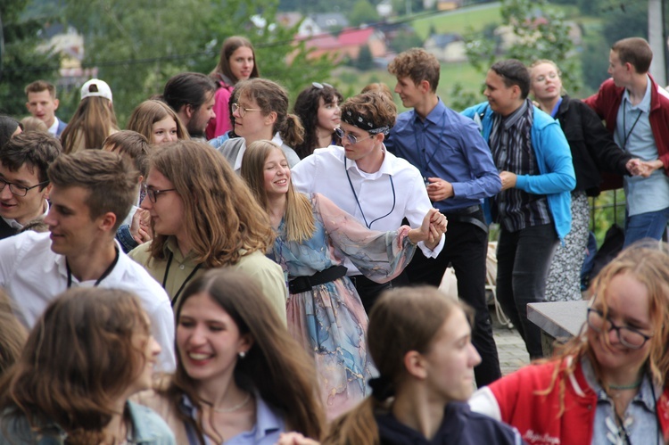 Dzień wspólnoty w Koniakowie - część 2 - Eucharystia i tańce