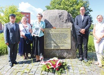 ▲	6 lipca. Upamiętnienie na Skwerze Sprawy Elbląskiej.