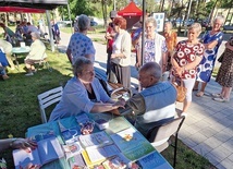 Z badań korzystają seniorzy, ale i młodzi ludzie.