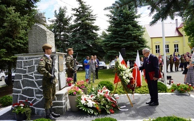 Przy pomniku Wincentego Witosa w Węgrach oddano hołd ludziom polskiej wsi