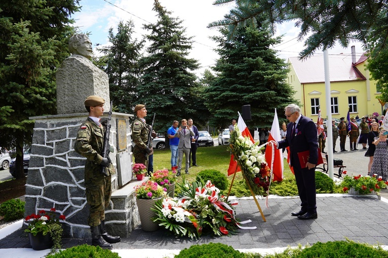 Przy pomniku Wincentego Witosa w Węgrach oddano hołd ludziom polskiej wsi