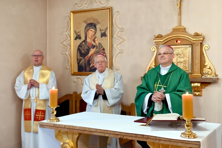 Biskup odwiedził stypendystów Dzieła Nowego Tysiąclecia