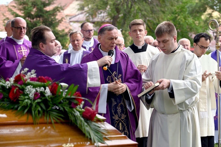 Pogrzeb ks. Stanisława Panewskiego