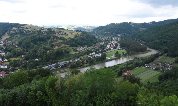Poprad zamiast na południe Europy płynie na północ.