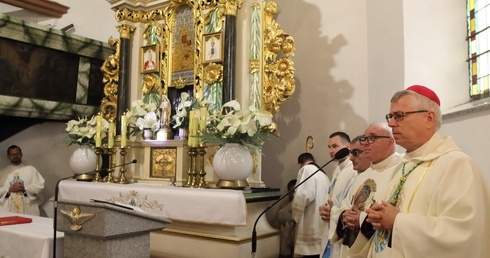 Stary Węgliniec. 50 lat parafii