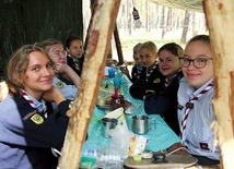 ▲	To centralne miejsce narad, rozmów, spożywania posiłków – tworzenia wspólnoty.