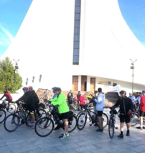 Rowerami na Jasną Górę