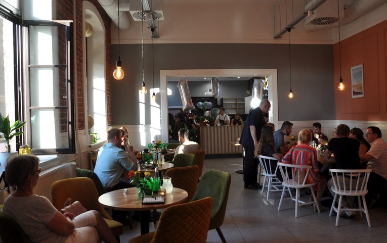 KAWAłek nieba - "roczek" kawiarni u nyskich werbistów