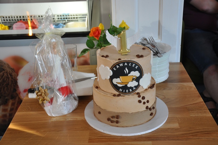 KAWAłek nieba - "roczek" kawiarni u nyskich werbistów