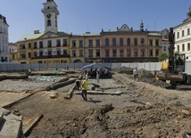 Cieszyn. Archeolodzy znaleźli fundament budynku; być może to dawny ratusz