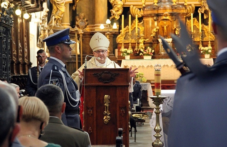 Święto Policji. Modlitwa wdzięczności za błogosławieństwo na służbie