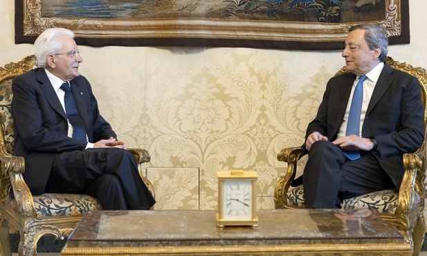 Premier Włoch złożył dymisję