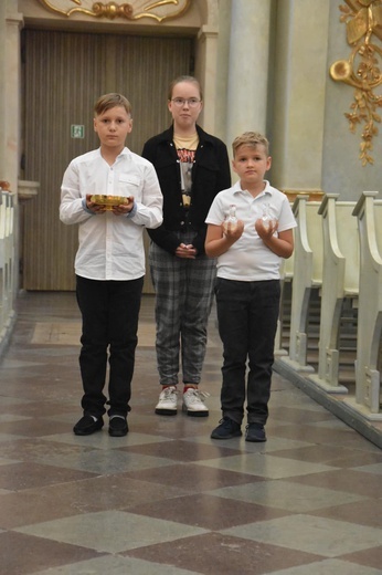 Służba Liturgiczna Ołtarza na rekolekcjach w paradyskim sanktuarium