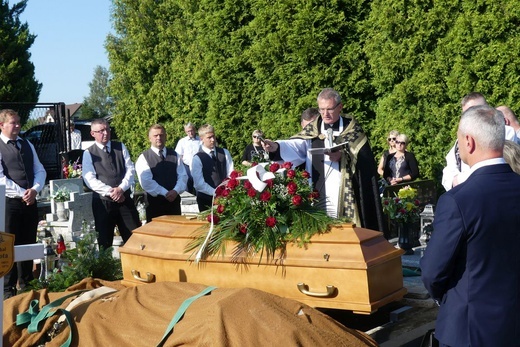 Pogrzeb śp. Marii Ciurli - gospodyni leśniańskiej parafii z 21-letnim stażem