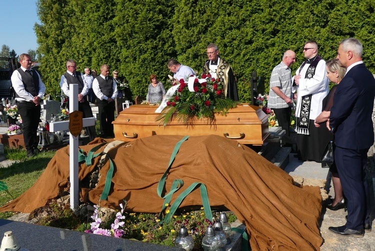 Pogrzeb śp. Marii Ciurli - gospodyni leśniańskiej parafii z 21-letnim stażem