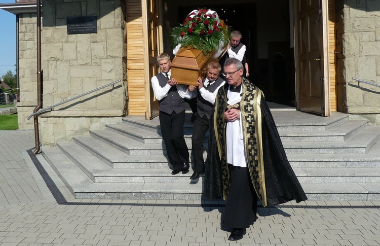 Pogrzeb śp. Marii Ciurli - gospodyni leśniańskiej parafii z 21-letnim stażem