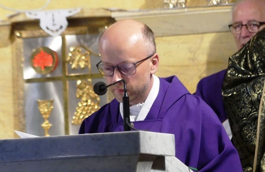 Pogrzeb śp. Marii Ciurli - gospodyni leśniańskiej parafii z 21-letnim stażem