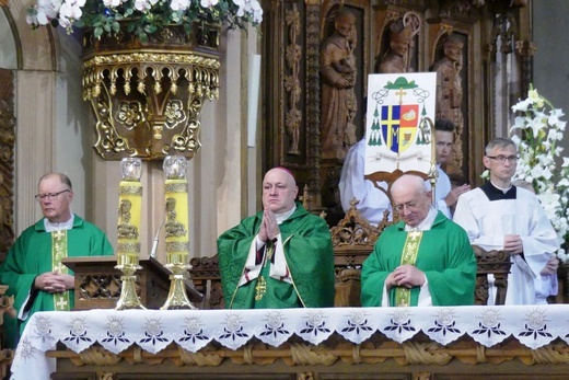 Kierowcy u św. Józefa Bilczewskiego w Wilamowicach