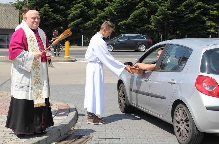 Kierowcy u św. Józefa Bilczewskiego w Wilamowicach