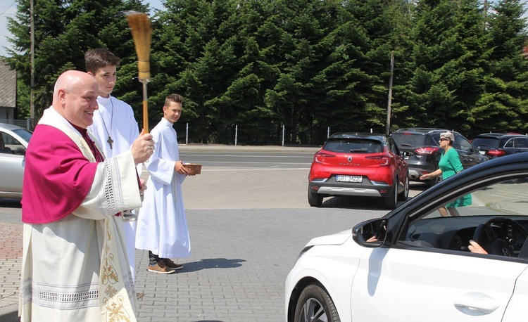 Kierowcy u św. Józefa Bilczewskiego w Wilamowicach