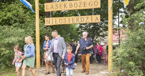 Prezent na Światowy Dzień Dziadków i Osób Starszych
